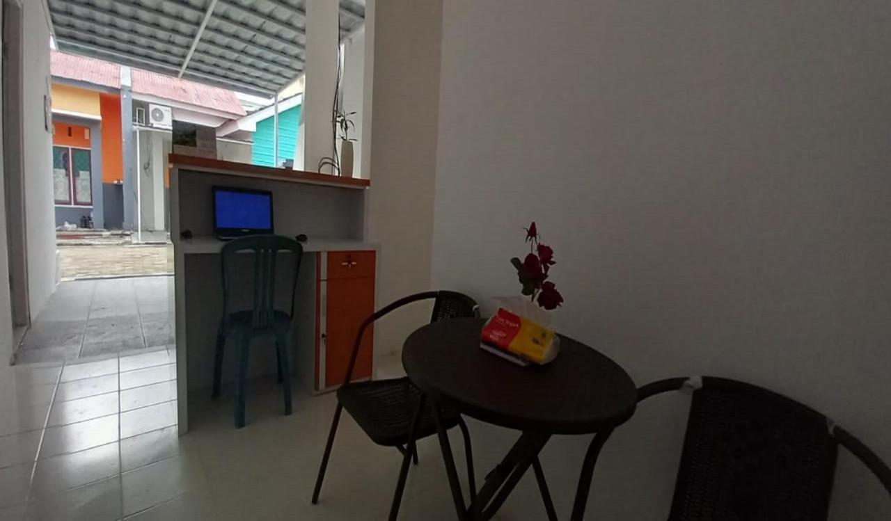 Oyo 90974 Homestay Golo Koe Sejahtera Лабуан-Баджо Екстер'єр фото